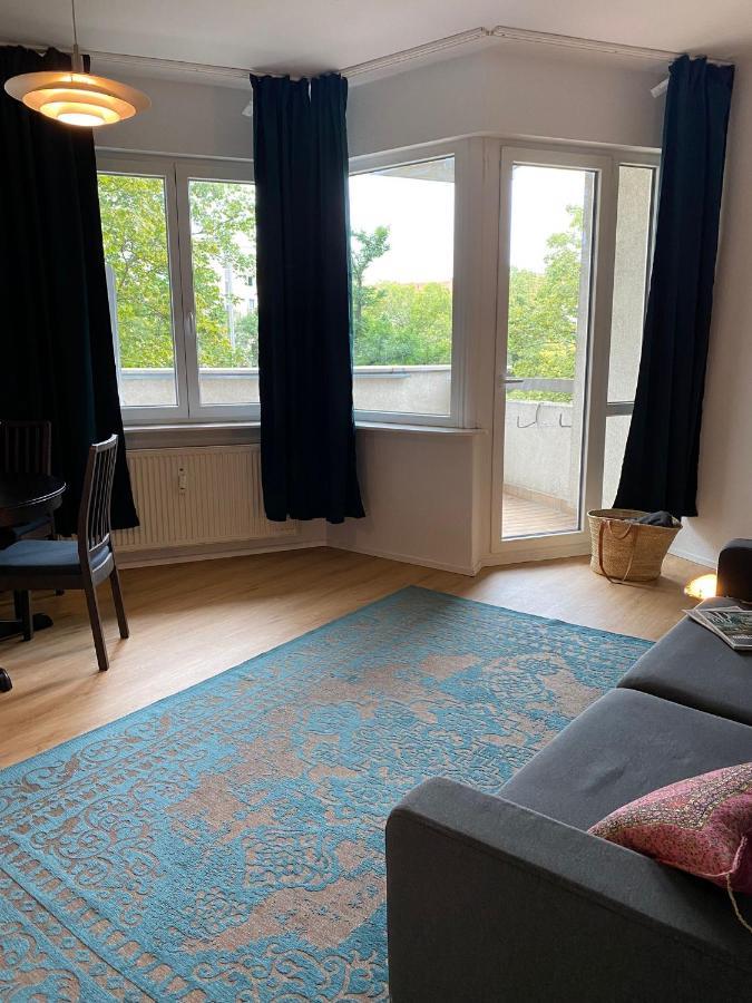 Beautiful Apartment With Balcony Berlin Luaran gambar